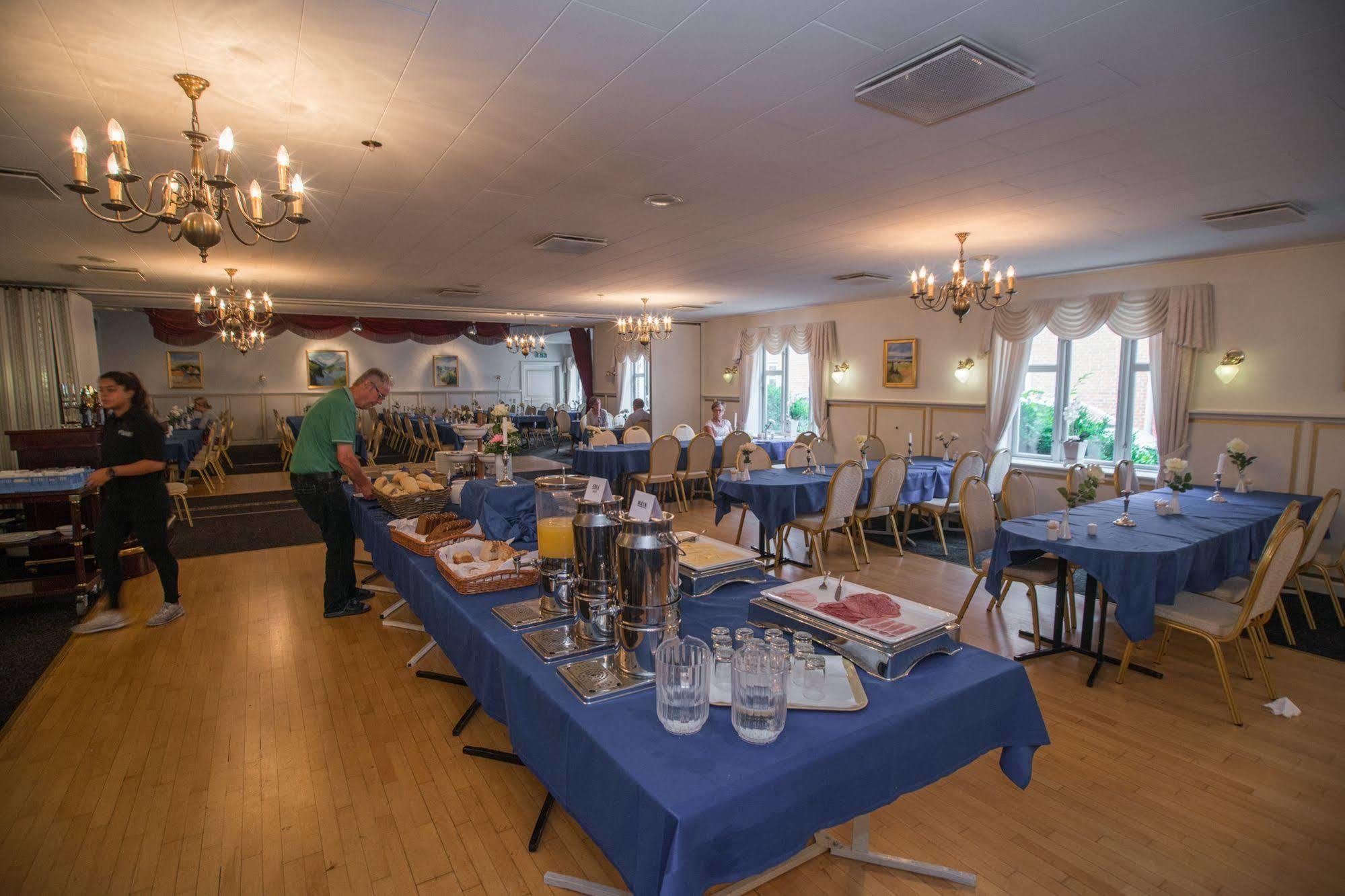 Dronninglund Hotel Отель Dronninglund